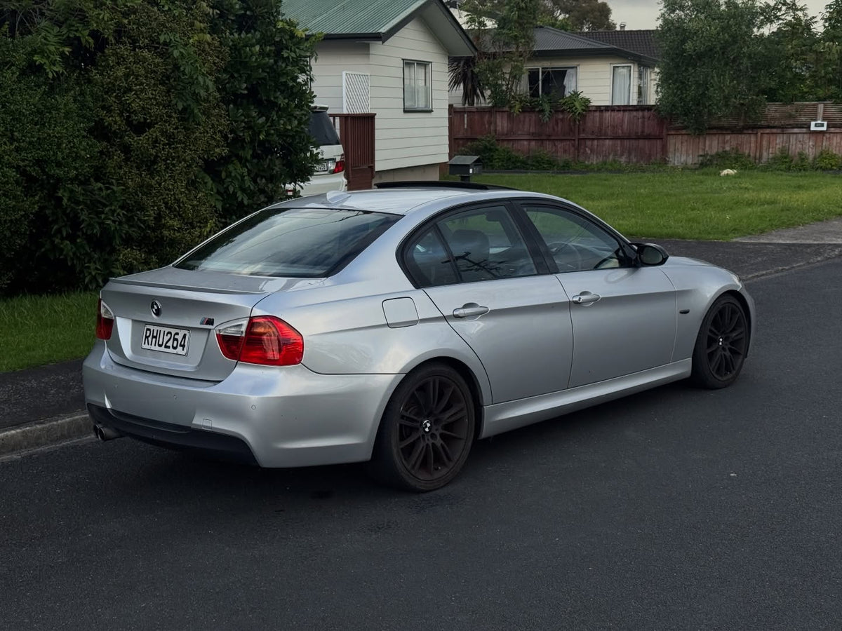 2005 BMW 330i E90 Sunroof 4DR